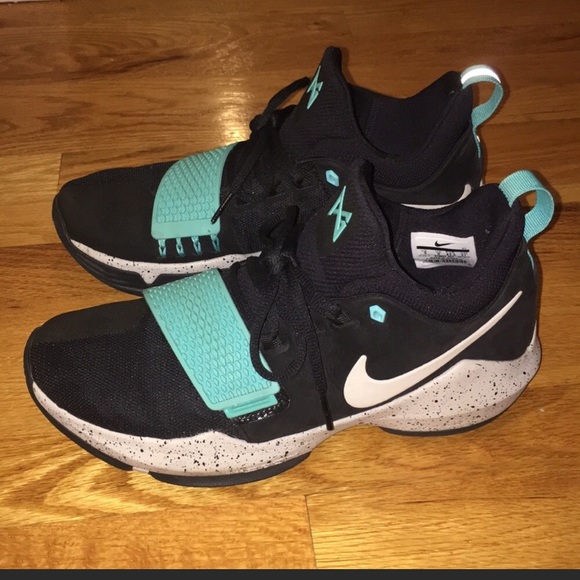 pg 2 basketball shoes